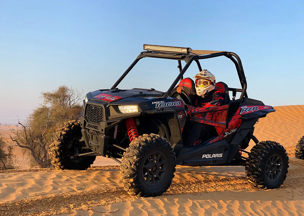 Polaris Dune Buggy couple